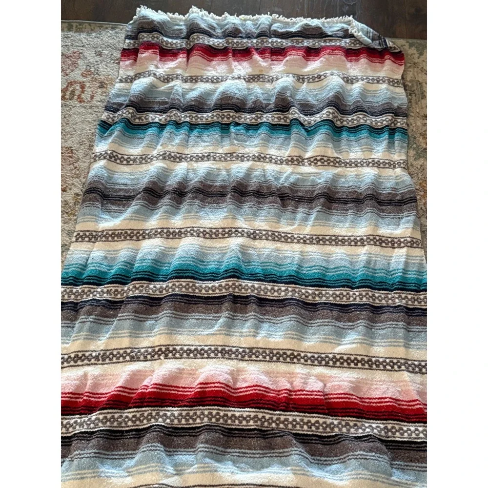 Mexican Falsa Blanket Woven Striped Yoga Beach Throw Blue Red White 42in Width